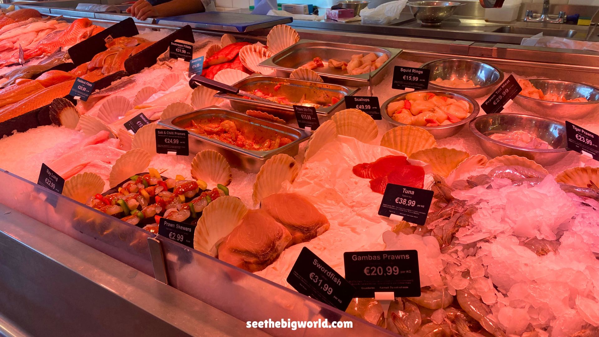 都柏林近郊 Howth 小鎮｜市集、美食與海岸健行一次看